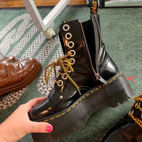 Dr. Martens Jadon Max - Picture 2 of 7